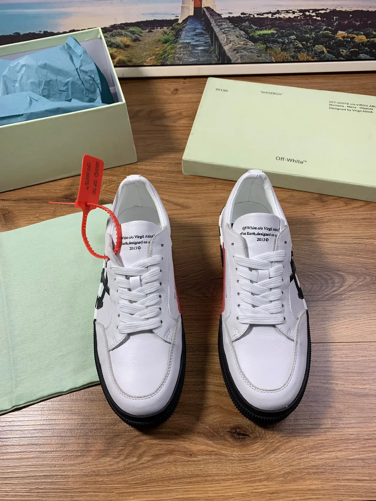Off-White Black Low-Top Leather Upper Lifestyle Sneakers 9