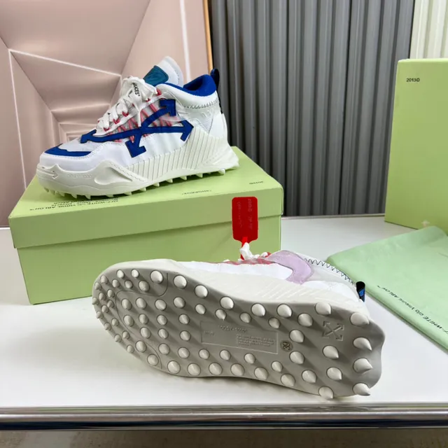 Off-White 蓝色超大箭头标志凸纹雕塑中底厚底运动鞋 2
