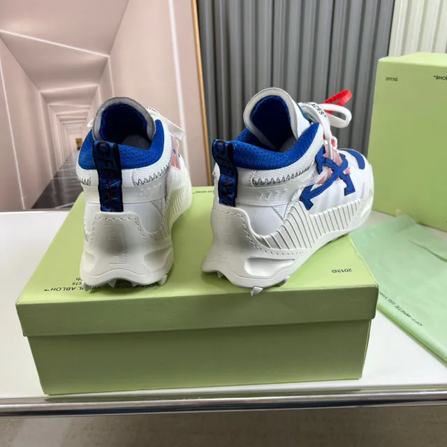 Off-White 蓝色超大箭头标志凸纹雕塑中底厚底运动鞋 6