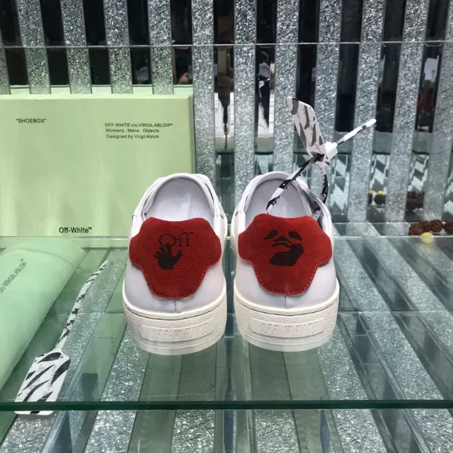 Off-White 对角箭头 白红 生活方式运动鞋 3