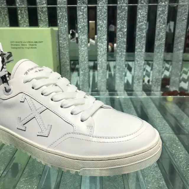 Off-White 对角箭头 白红 生活方式运动鞋 7