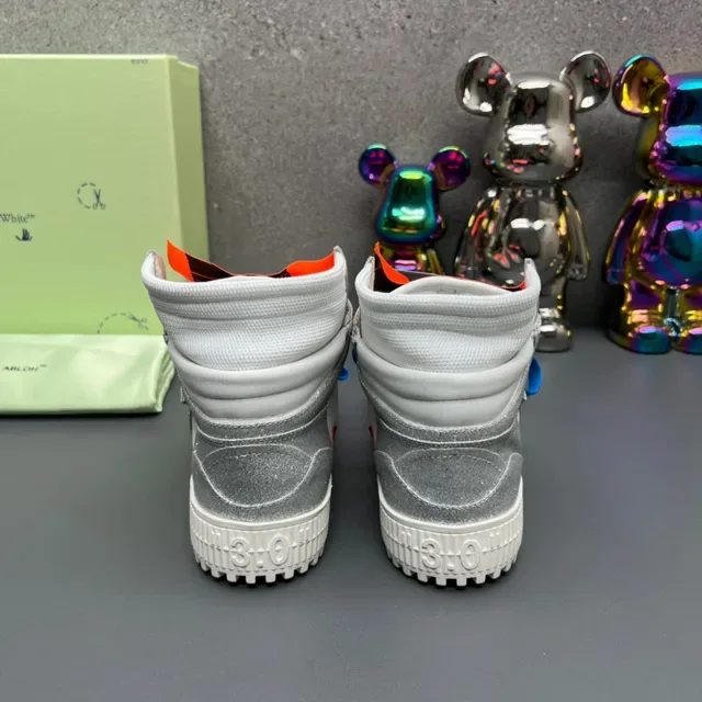 Off-White রূপালি চকচকে উঁচু টপ লाइফস্টাইল স্নিকার 2