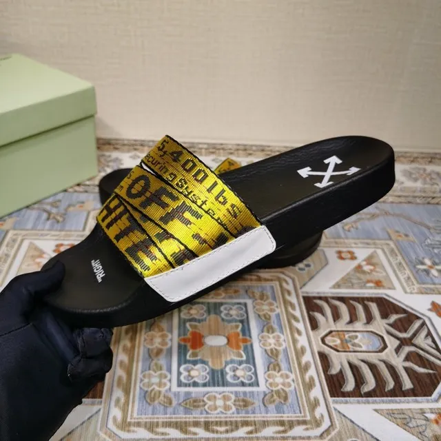 Off-White Slide काला और पीला औद्योगिक बेल्ट पट्टी चप्पल 3