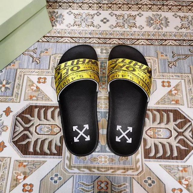 Off-White Slide काला और पीला औद्योगिक बेल्ट पट्टी चप्पल 8