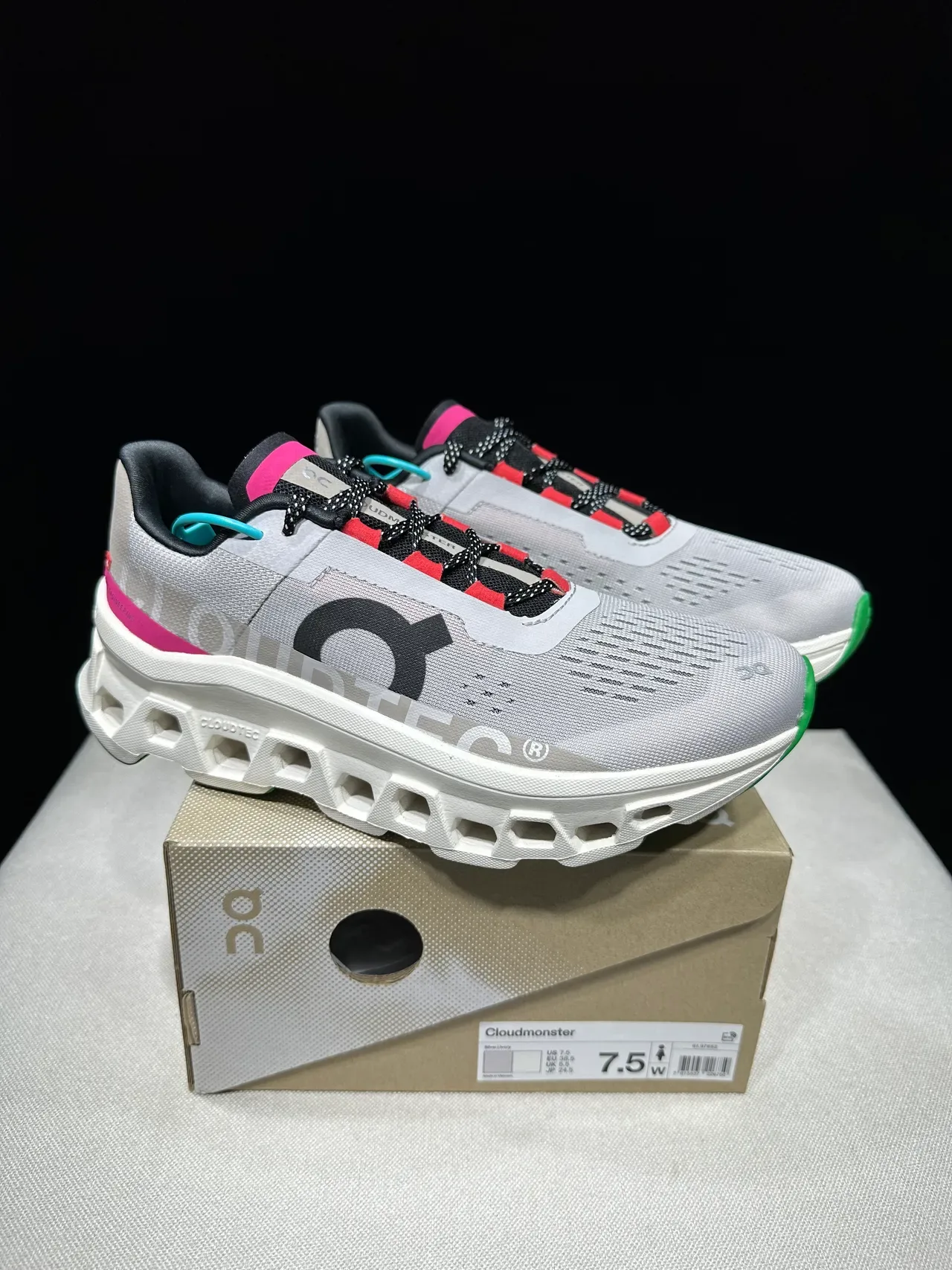 On Cloudmonster أحذية جري رمادي ماجنتا أخضر 11