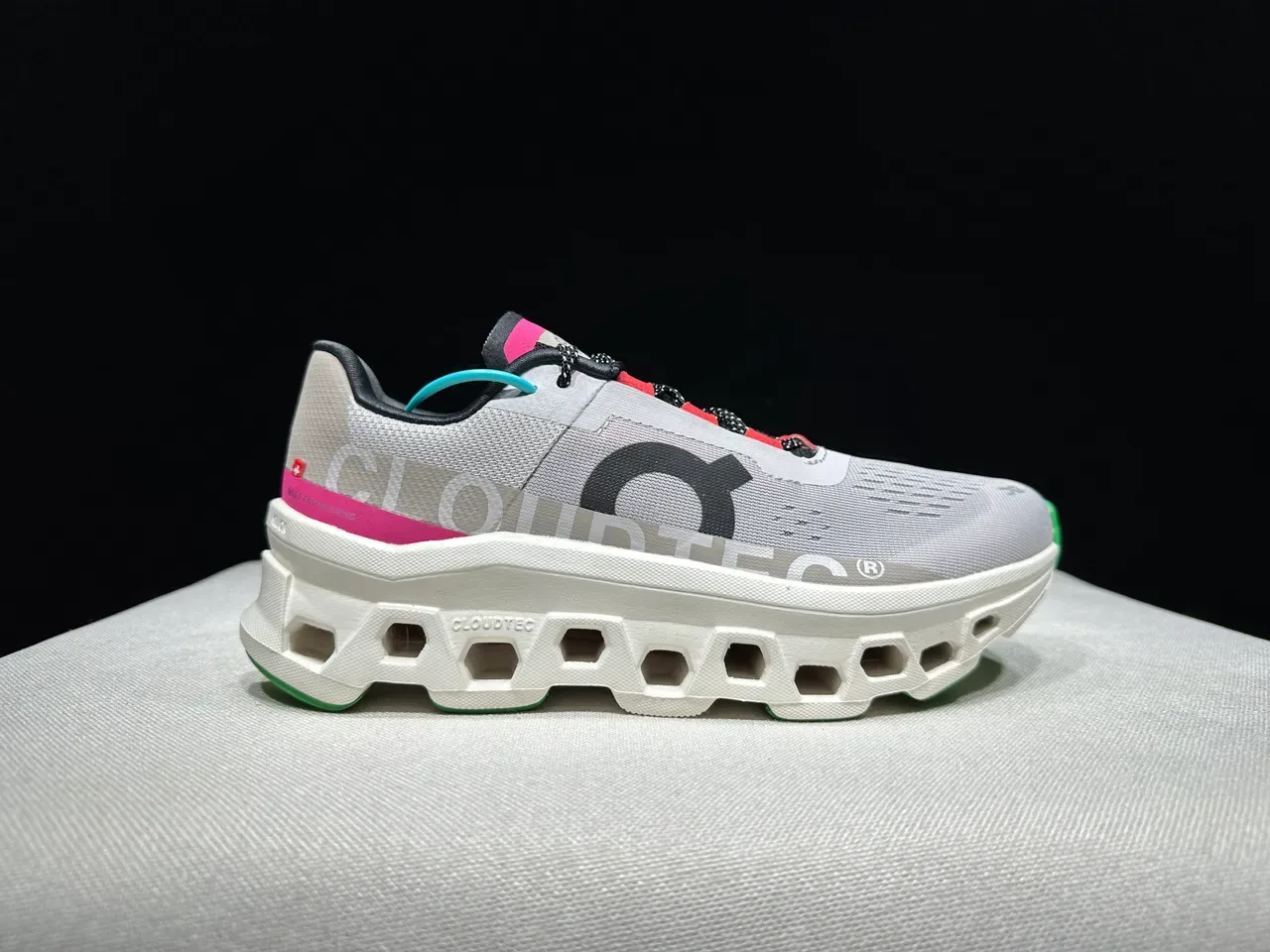 On Cloudmonster أحذية جري رمادي ماجنتا أخضر 13