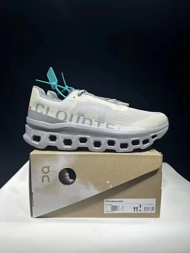 On Cloudmonster حذاء جري رمادي فاتح 7