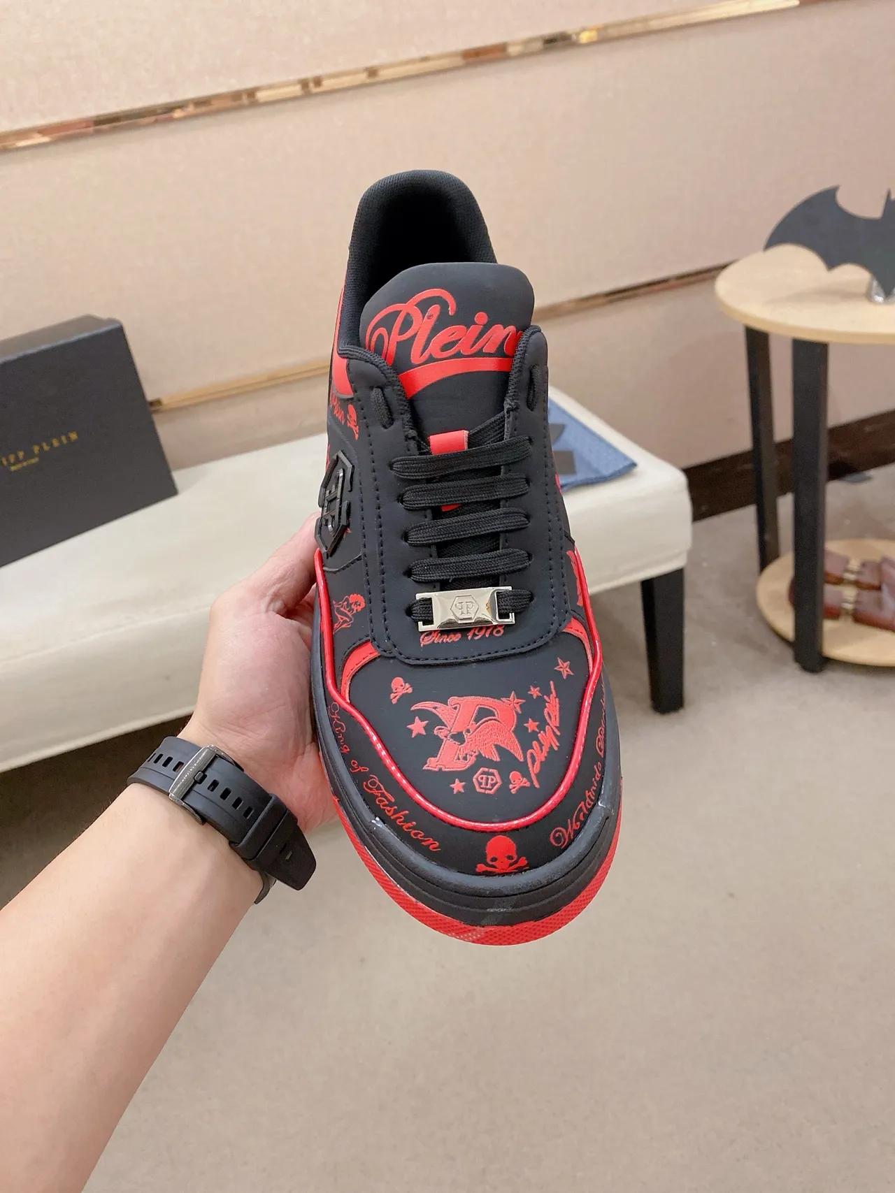 Philipp Plein Black Red Low-Top Graphic-Embroidered Sneakers 5