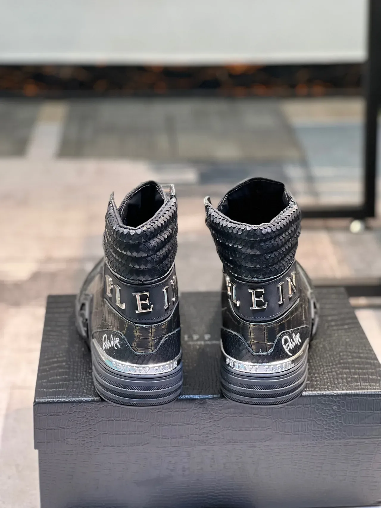 Philipp Plein Preto e Prata Couro com Embossagem de Crocodilo de Topo Alto Lifestyle Sneakers 2