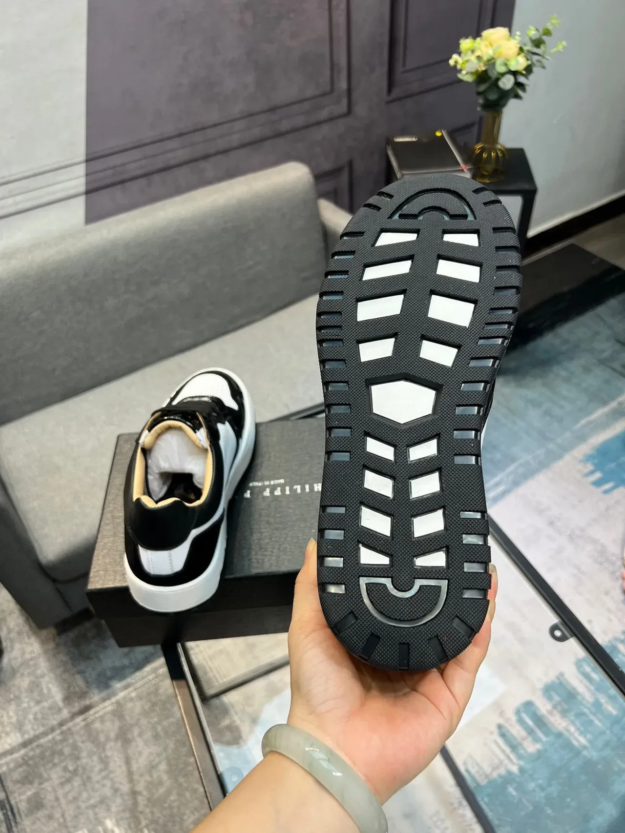 Philipp Plein Noir Blanc Panelled Upper Cuir Patenté Accents Lifestyle Sneakers 7