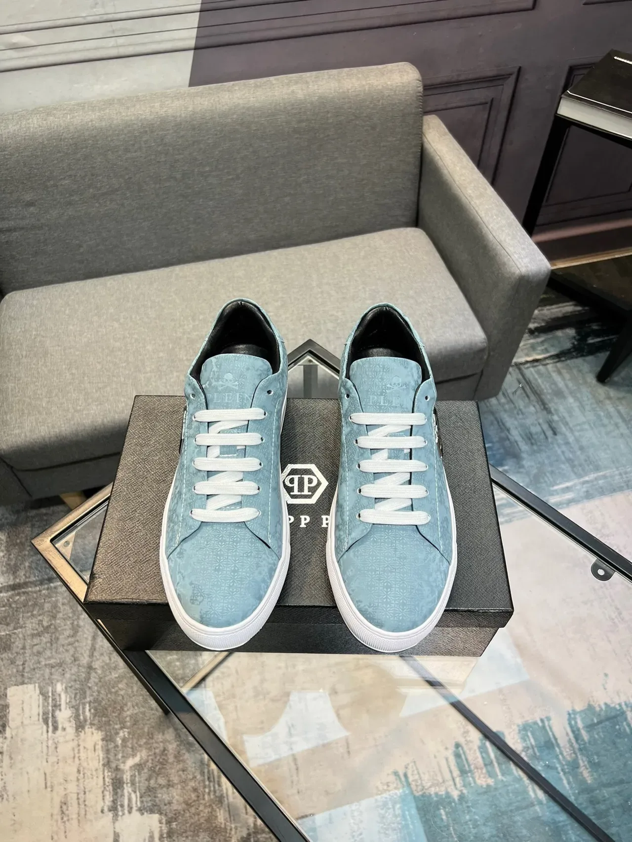 Philipp Plein Blue White Low-Top Textured Floral-Patterned Upper Lifestyle Sneakers 2