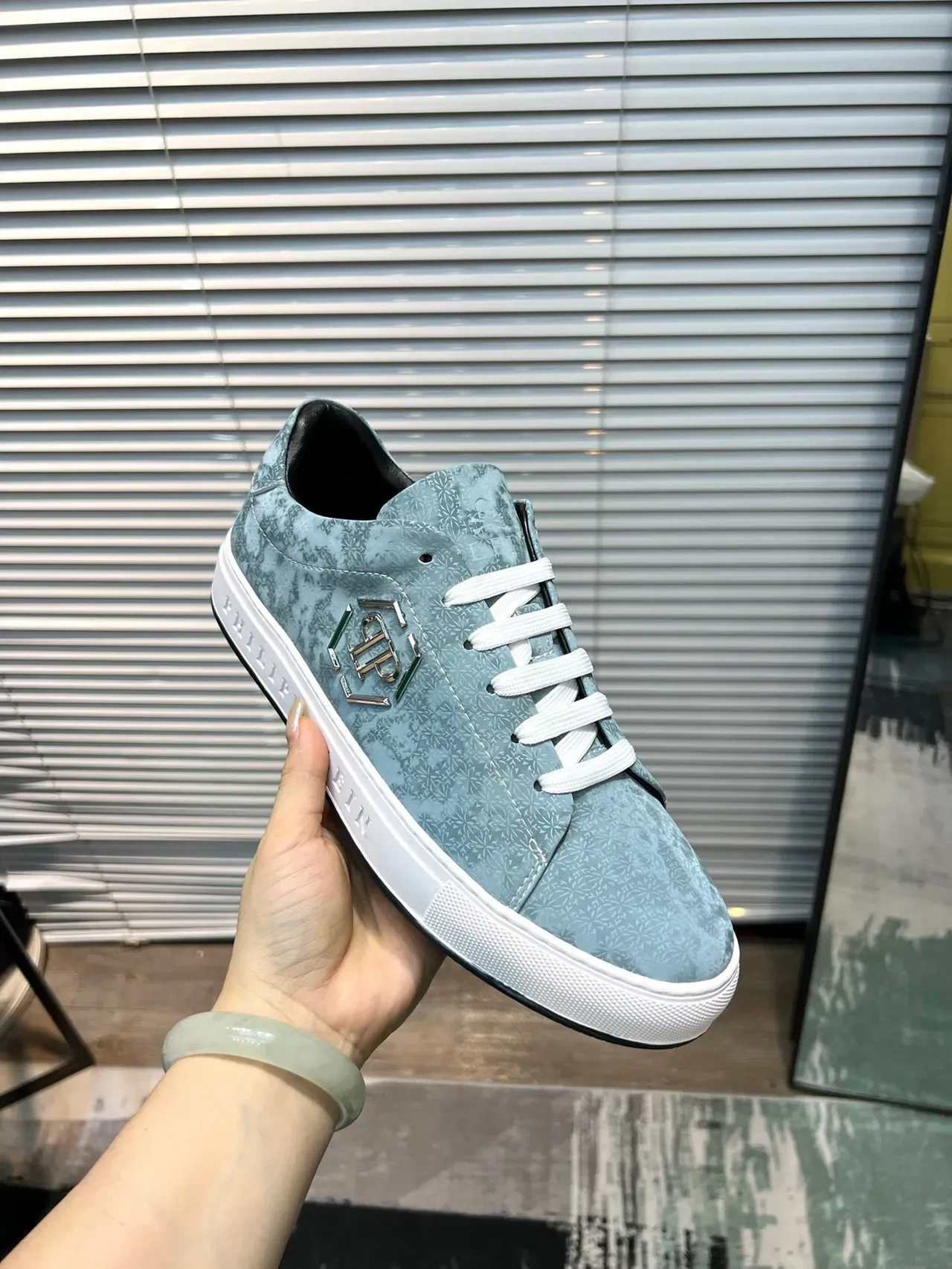 Philipp Plein Blue White Low-Top Textured Floral-Patterned Upper Lifestyle Sneakers 6