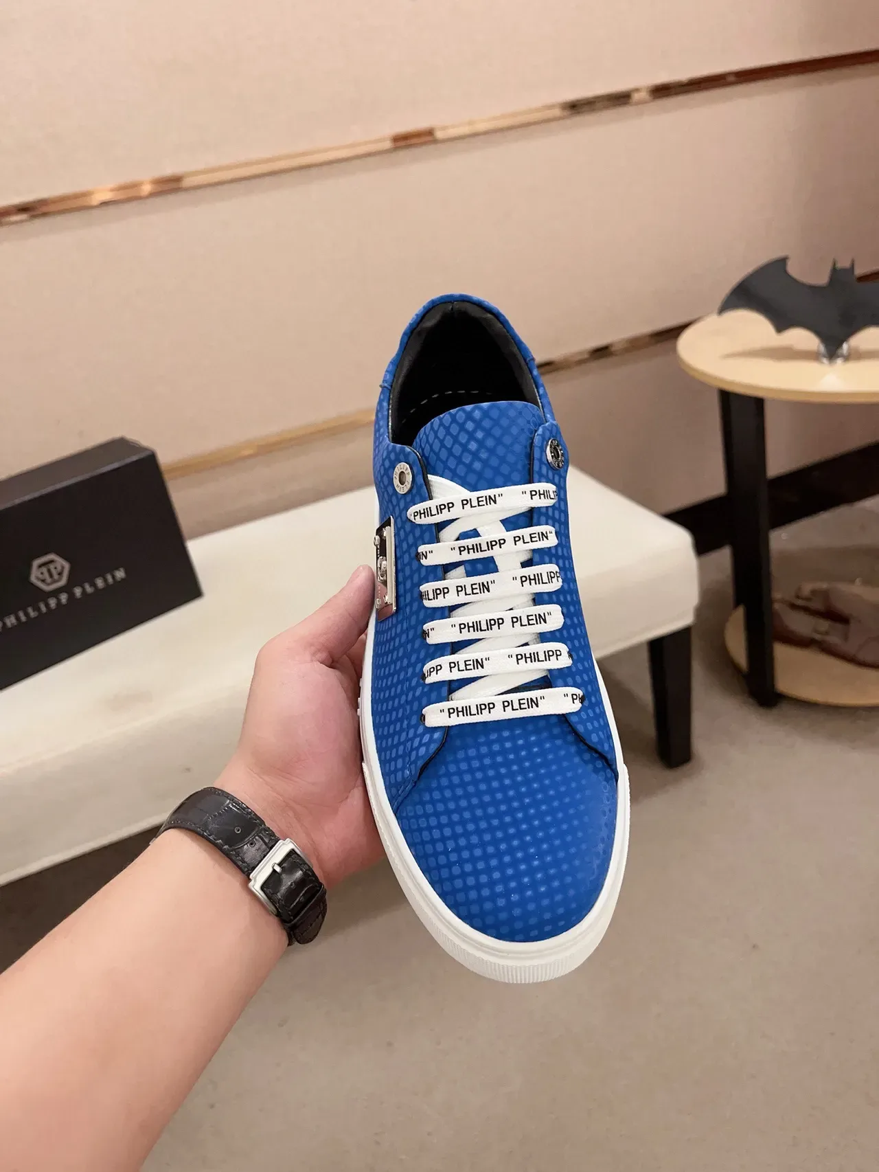 Philipp Plein Azul Branco Perfuração-Texturizado Superior Contraste Solado sneakers lifestyle 2