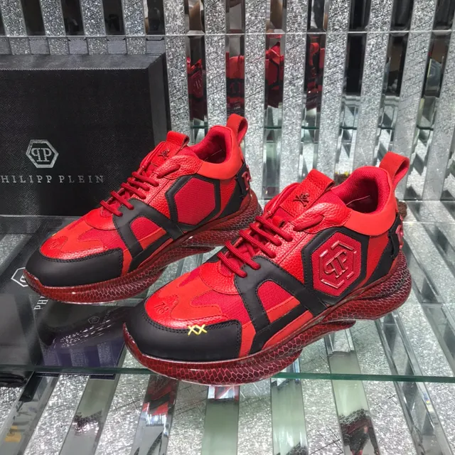 Philipp Plein Tênis chunky vermelho preto com painel de logo hexagonal e textura de sola honeycomb 8