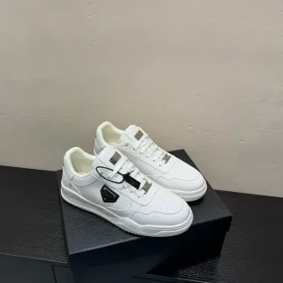 Philipp Plein Street King छिद्रित सफेद लाइफस्टाइल स्नीकर