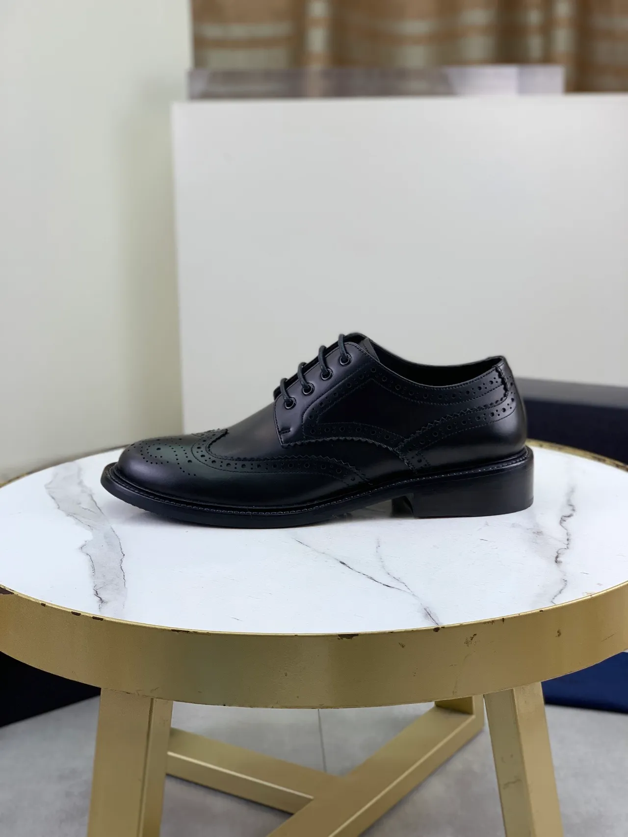 Prada কালো ফুল উইংটিপ পলিশড চামড়া Brogue 7