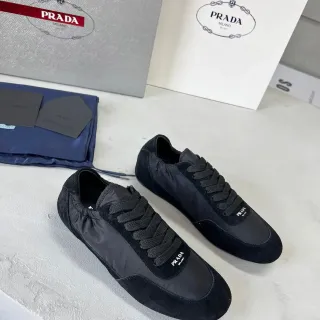 Prada Tênis Lifestyle Preto de Baixo Mistos de Camurça e Nylon