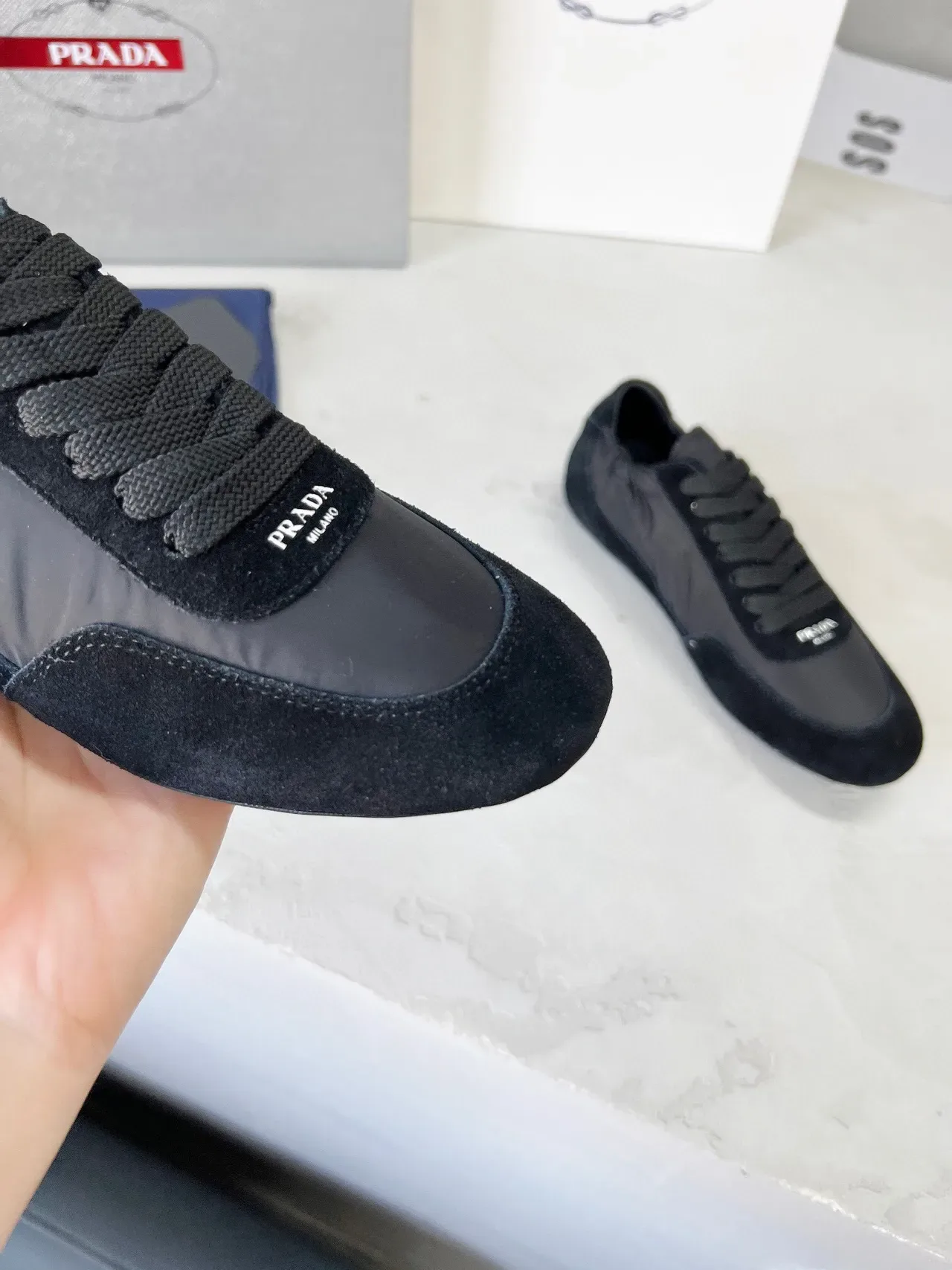 Prada Sneakers Lifestyle Noires basses mélange daim et nylon 7