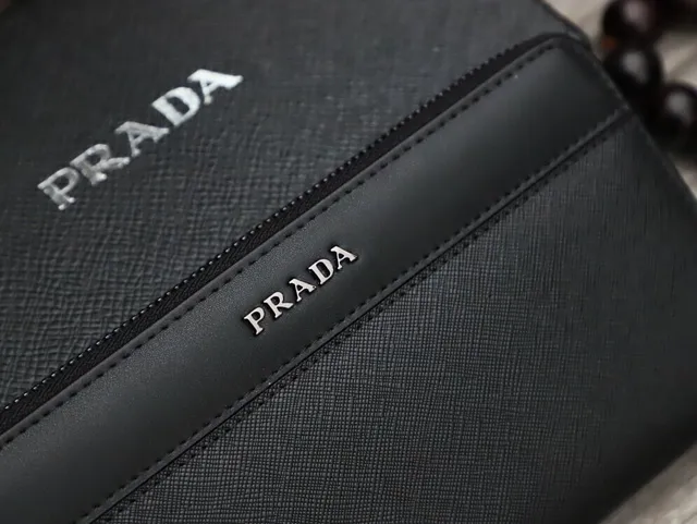 Prada Noir Saffiano Cuir Corps Smooth Top Flap Portefeuille Long 3