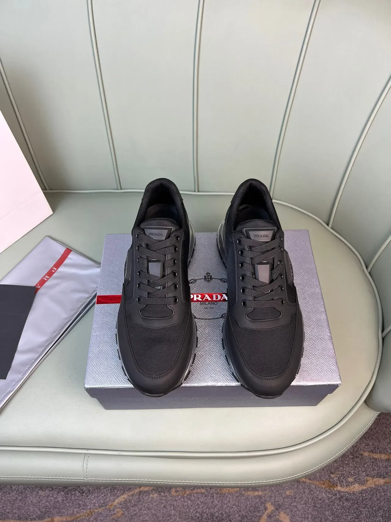 Prada Chaussures Lifestyle Noires Transparents en Maille et Synthétique Supérieure Translucide Semelle Interne Air-Cushion Translucide 8