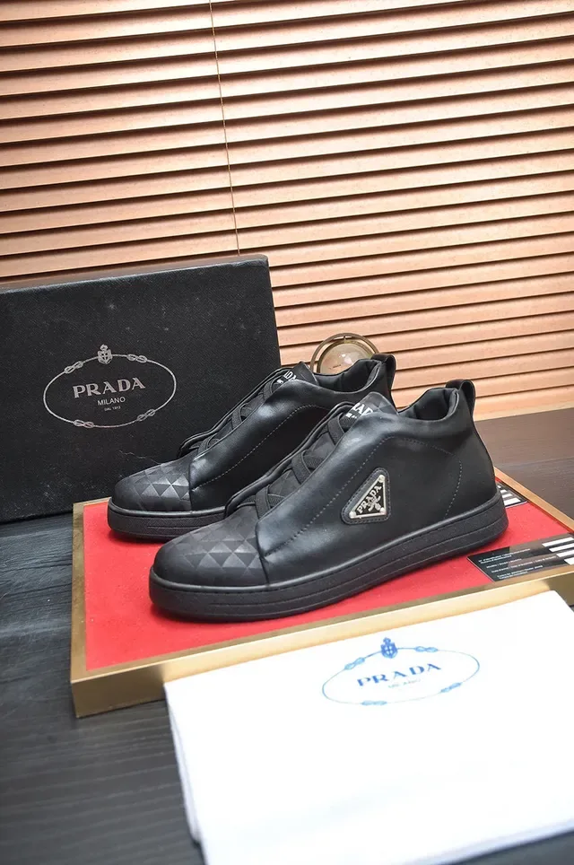 Prada Cloudbust काला बिना लेस चमड़े का लाइफस्टाइल स्नीकर 6