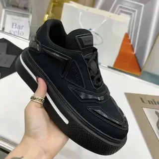 Prada Cloudbust काला जाली प्लेटफॉर्म लाइफस्टाइल स्नीकर
