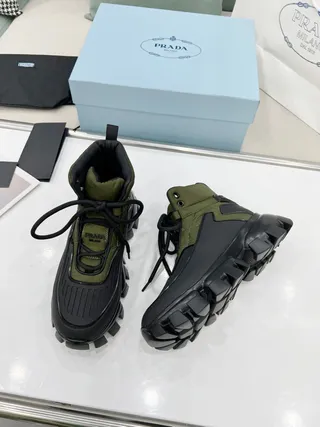 Prada Cloudbust Boot Army Green and Black 踝靴 9