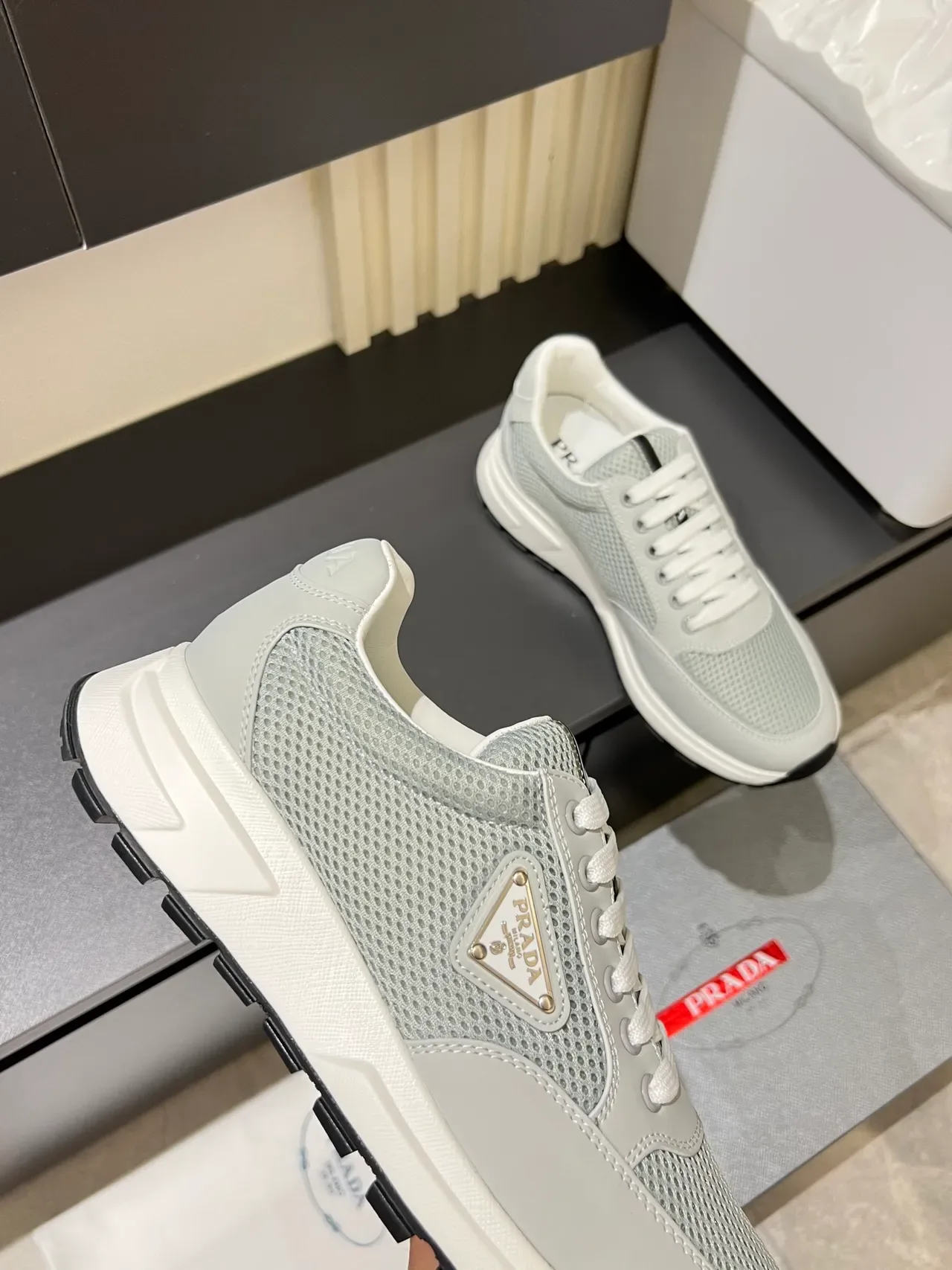 Prada Cloudbust Chaussures Lifestyle Gris Clair Maille et Synthétique 2