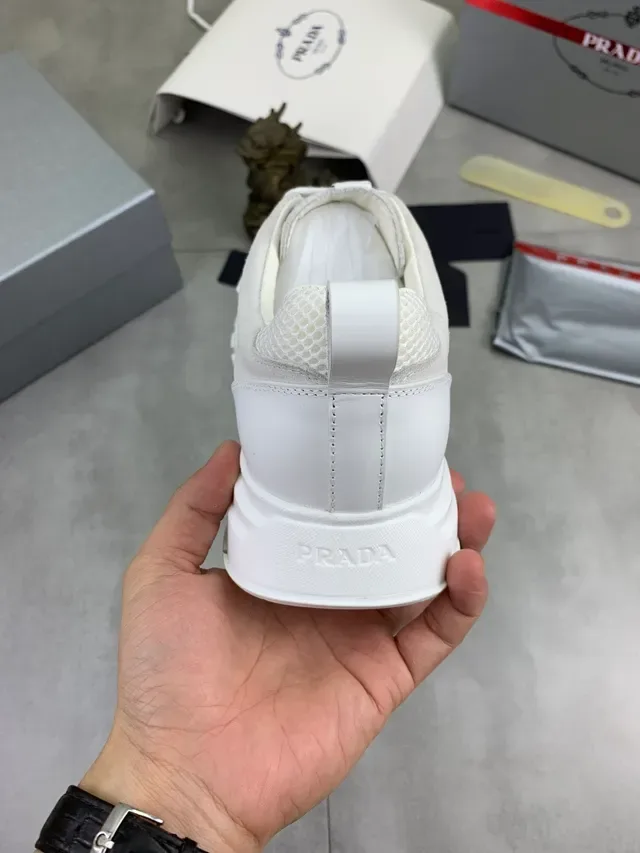Prada Cloudbust أبيض وكريمي Mesh-Suede حذاء أسلوب حياة 3
