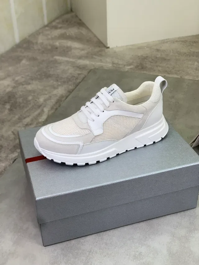 Prada Cloudbust أبيض وكريمي Mesh-Suede حذاء أسلوب حياة 4
