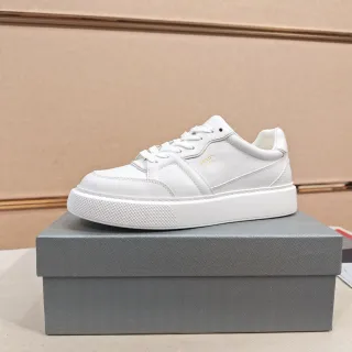 Prada Cloudbust সাদা চামড়া প্যানেলড নির্মাণ লাইফস্টাইল স্নিকার্স