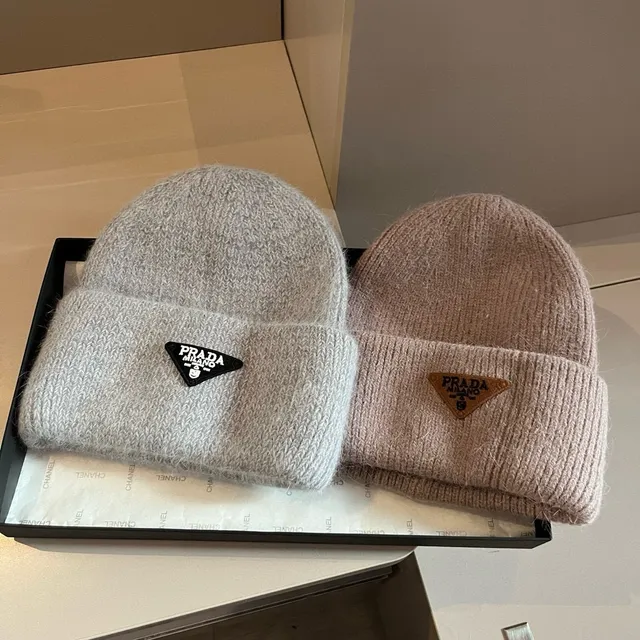 Prada Bonnet Gris Noir Tricoté à côtes manchette pliée 10