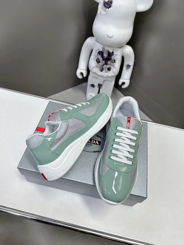 Prada Chaussures Lifestyle Vert Blanc Cuir Patenté Brillant Panneaux Latéraux Maille 3