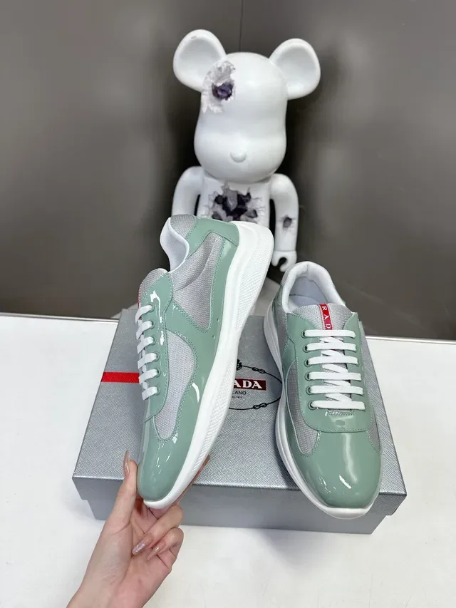 Prada Chaussures Lifestyle Vert Blanc Cuir Patenté Brillant Panneaux Latéraux Maille 5