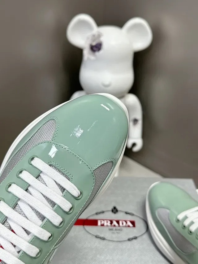Prada Chaussures Lifestyle Vert Blanc Cuir Patenté Brillant Panneaux Latéraux Maille 6