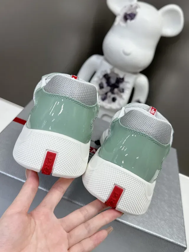 Prada Chaussures Lifestyle Vert Blanc Cuir Patenté Brillant Panneaux Latéraux Maille 7