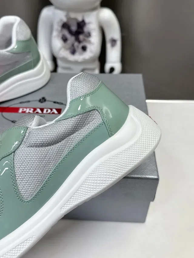 Prada Chaussures Lifestyle Vert Blanc Cuir Patenté Brillant Panneaux Latéraux Maille 8