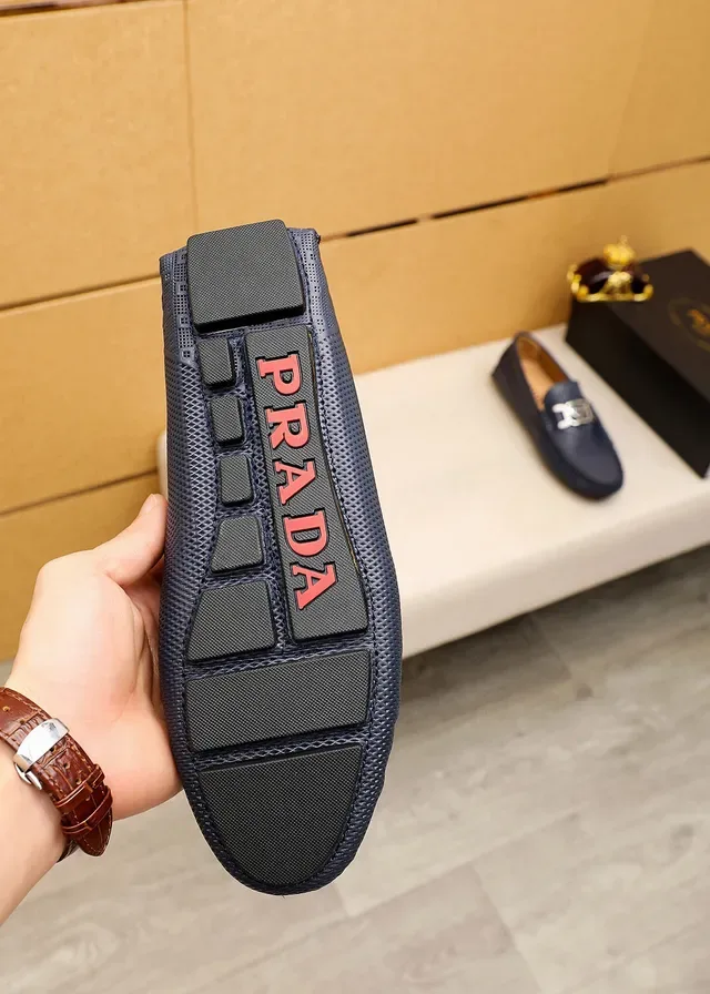 Mocassin Prada Horsebit Buckle Navy Beige Cuir Perforé 3