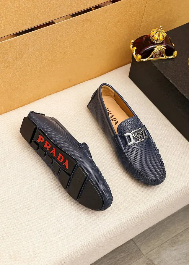 Mocassin Prada Horsebit Buckle Navy Beige Cuir Perforé 8