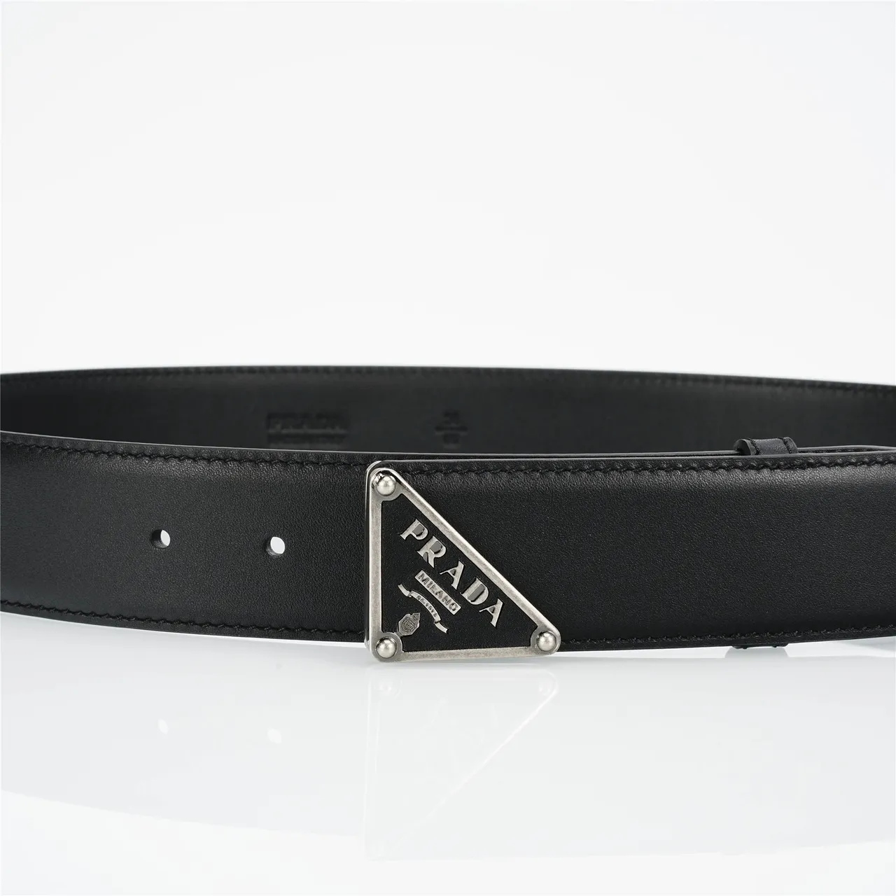 Cinto Prada Triângulo Couro Preto 7