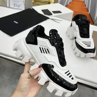 Prada Branco Preto Solado Esculpido Com Brilhos Ponta Tênis Grosso