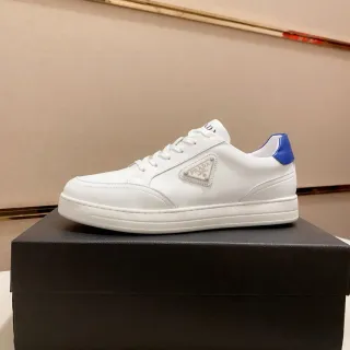 Prada 白色蓝色皮革鞋面 鞋跟装饰 生活方式运动鞋