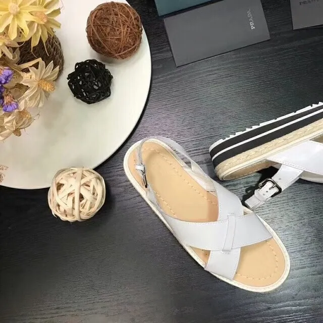 بيرادا كاجوال أبيض ساندل بشرائط متقاطعة منصة إسفاطية 2