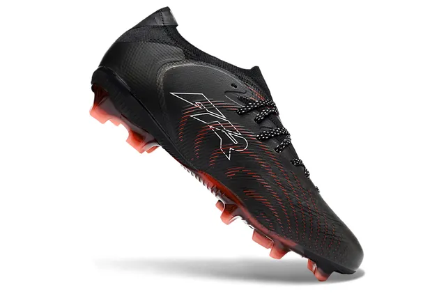 Puma Future Z Black Red Low-Cut Knit Upper Dynamic Line Graphics Firm-Ground Soccer Shoes 2