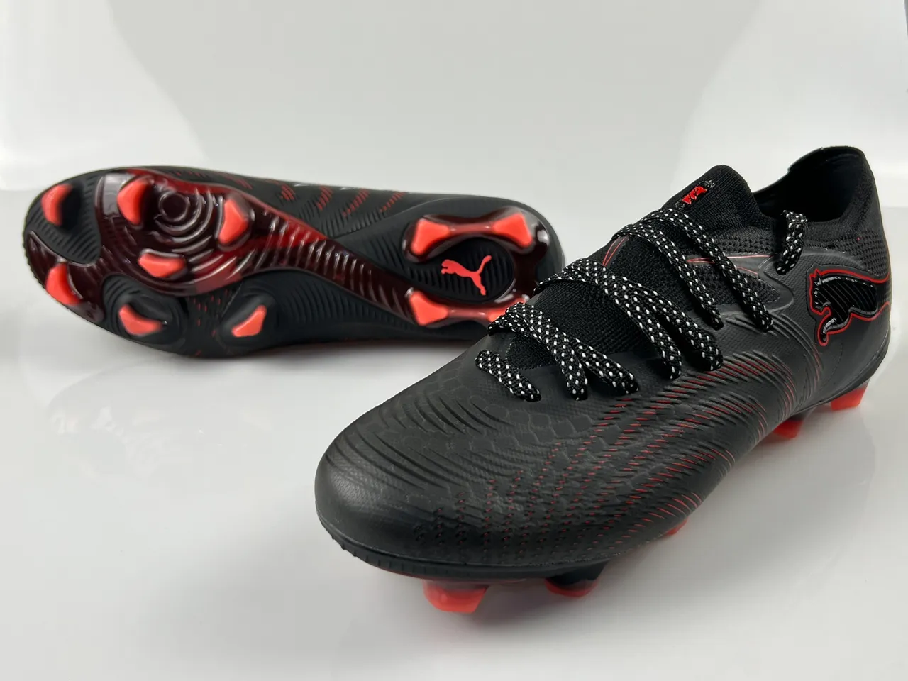 Puma Future Z Black Red Low-Cut Knit Upper Dynamic Line Graphics Firm-Ground Soccer Shoes 9