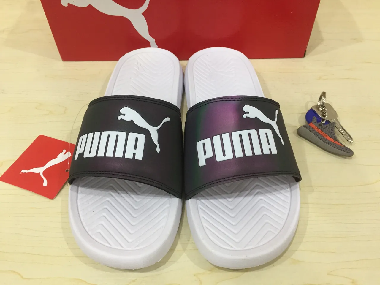 Puma Slide Negro y Blanco Zapatilla de una correa 4