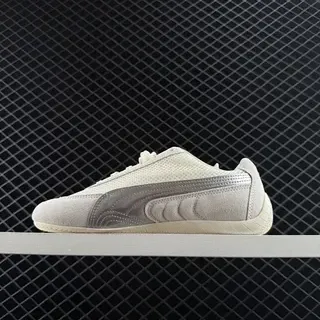 Puma Speedcet OG Off-White और सिल्वर रेट्रो रेसिंग लाइफस्टाइल स्नीकर