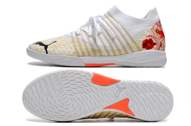 Puma Chaussures de soccer indoor à upper en knit blanc et orange, overlays rayés beige 15