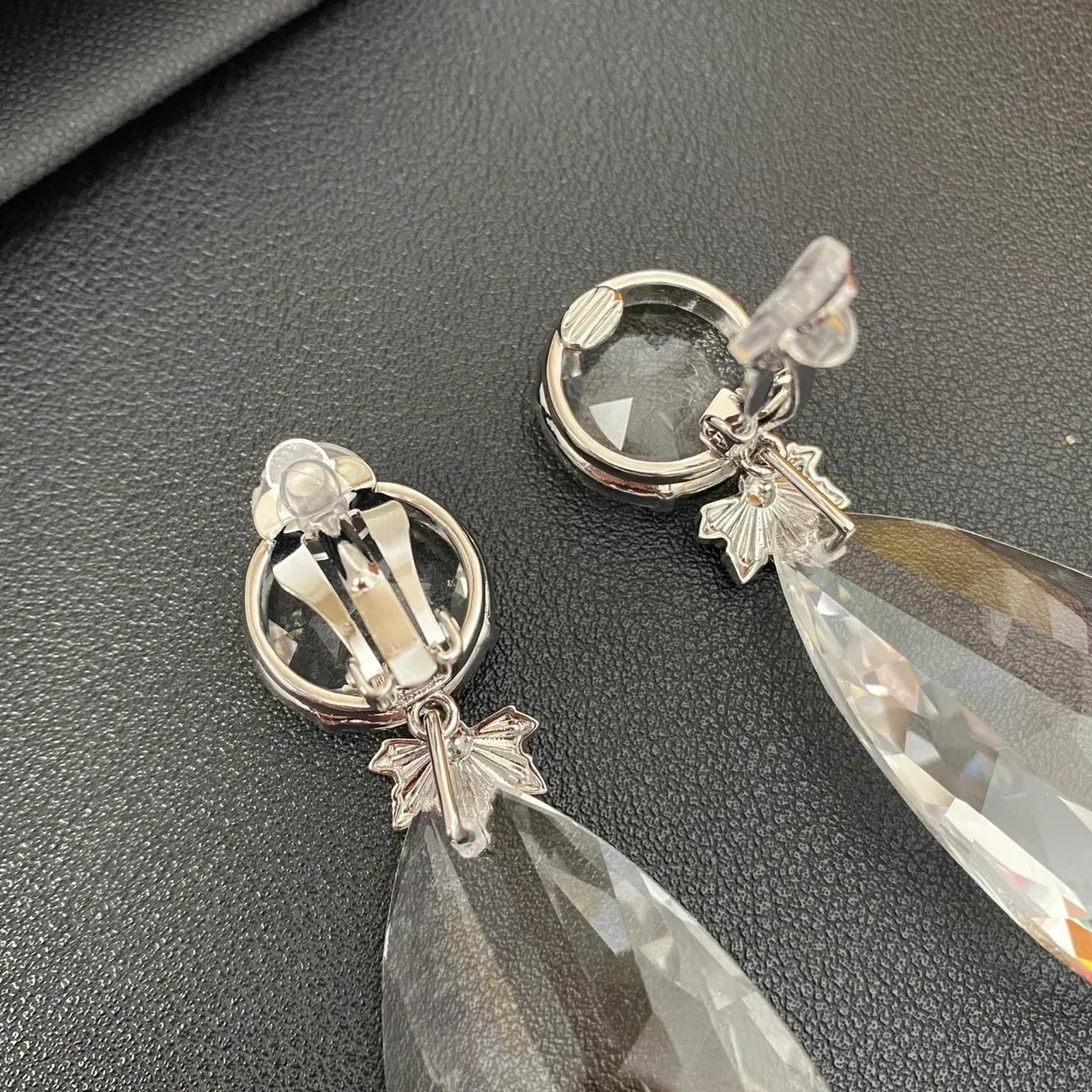 Saint Laurent 水晶泪滴耳环 3