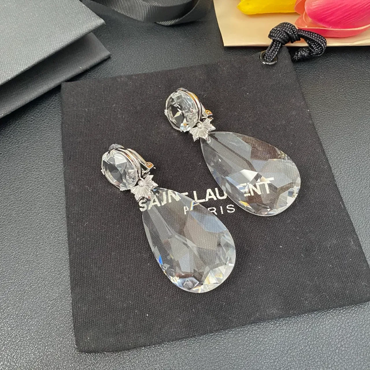 Saint Laurent 水晶泪滴耳环 8